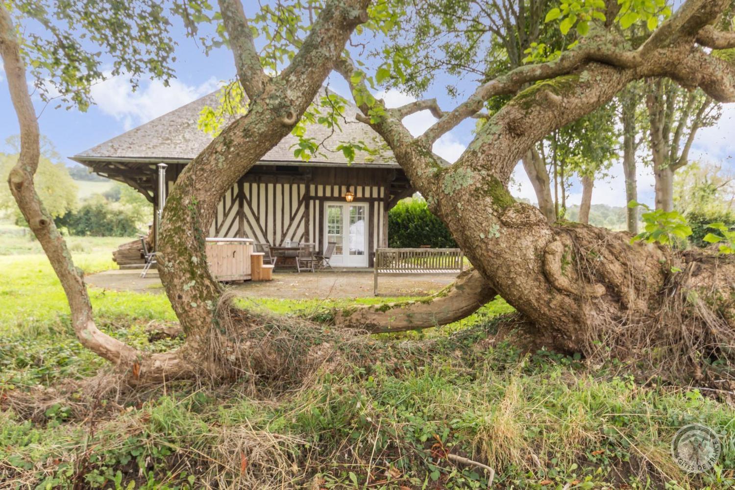 L'Atelier A L'Oree Des Bois Saint-Pierre-en-Auge Экстерьер фото